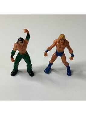 Mini Wrestling Figures 2" set of 2, Used
